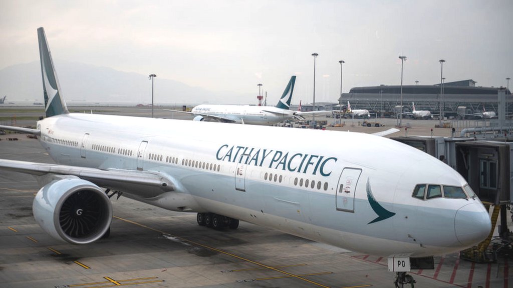 SCMP: Hong Kong flag carrier Cathay Pacific slashes flying hours required to train as captain by 25% amid flight disruptions and manpower crunch