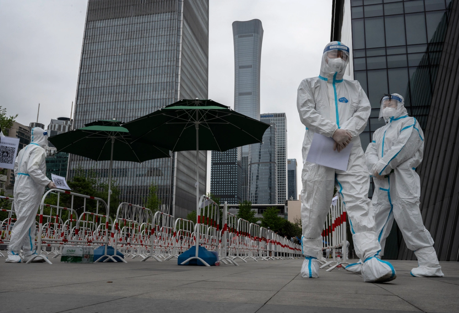 Beijing Virus Cases Remain Elevated in Threat to Covid Zero