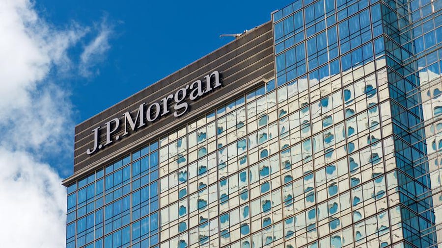 DBS: JPMorgan Chase & Co – Buy Target Price US$165.00