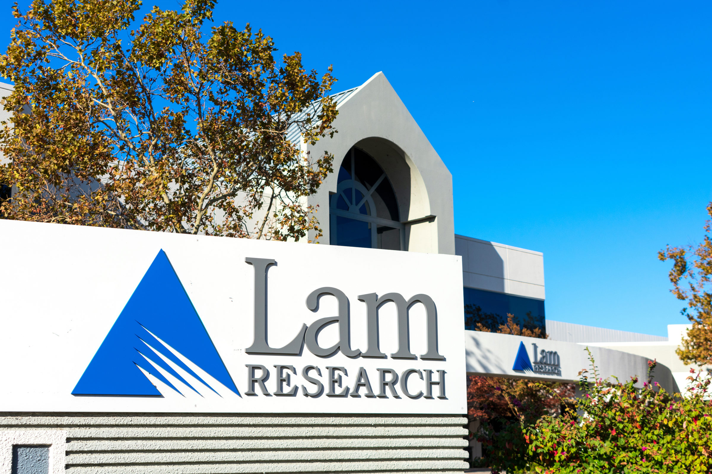DBS: Lam Research Corp – Buy Target Price US$668.10